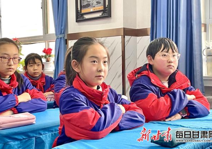 房卡必备教程“微信炸 金花房卡在哪里购买”购买房卡介绍