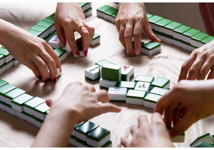 给大家讲解“微信斗牛房卡购买渠道”获取房卡教程-哔哩哔哩