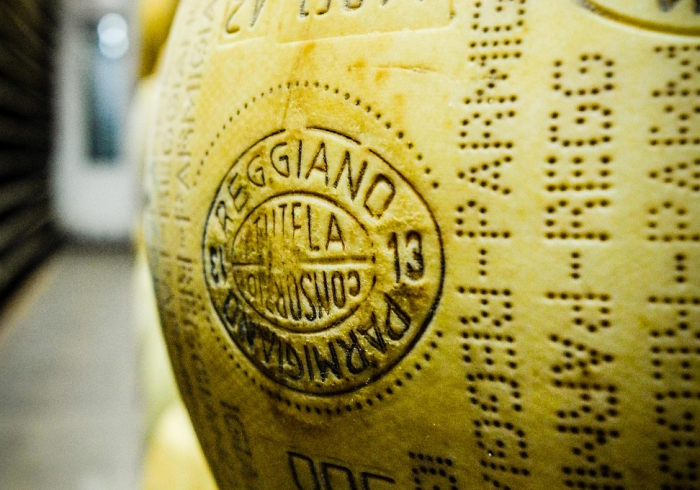 房卡必备教程“微信牛牛房卡金花房卡新道游房卡”房卡使用教程