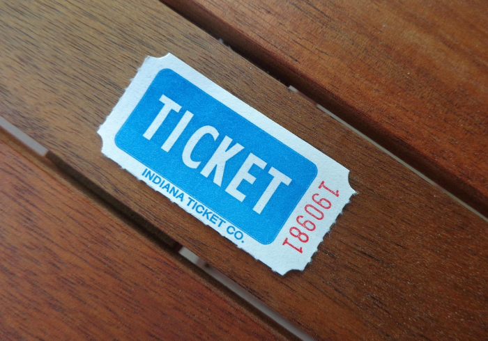 房卡必备教程“微信玩金花房卡”房卡怎么购买