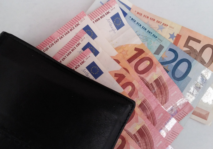 给大家讲解“皇豪互娱购买房卡”房卡使用教程